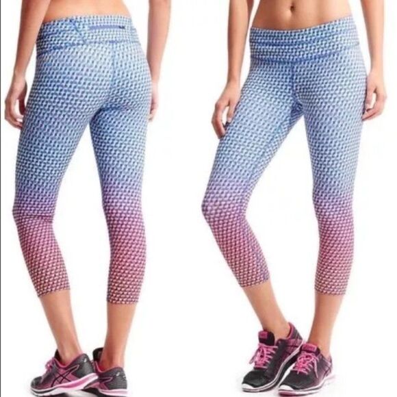 ATHLETA Vivid Sonar Capri Pants Pink Purple S - Picture 1 of 9